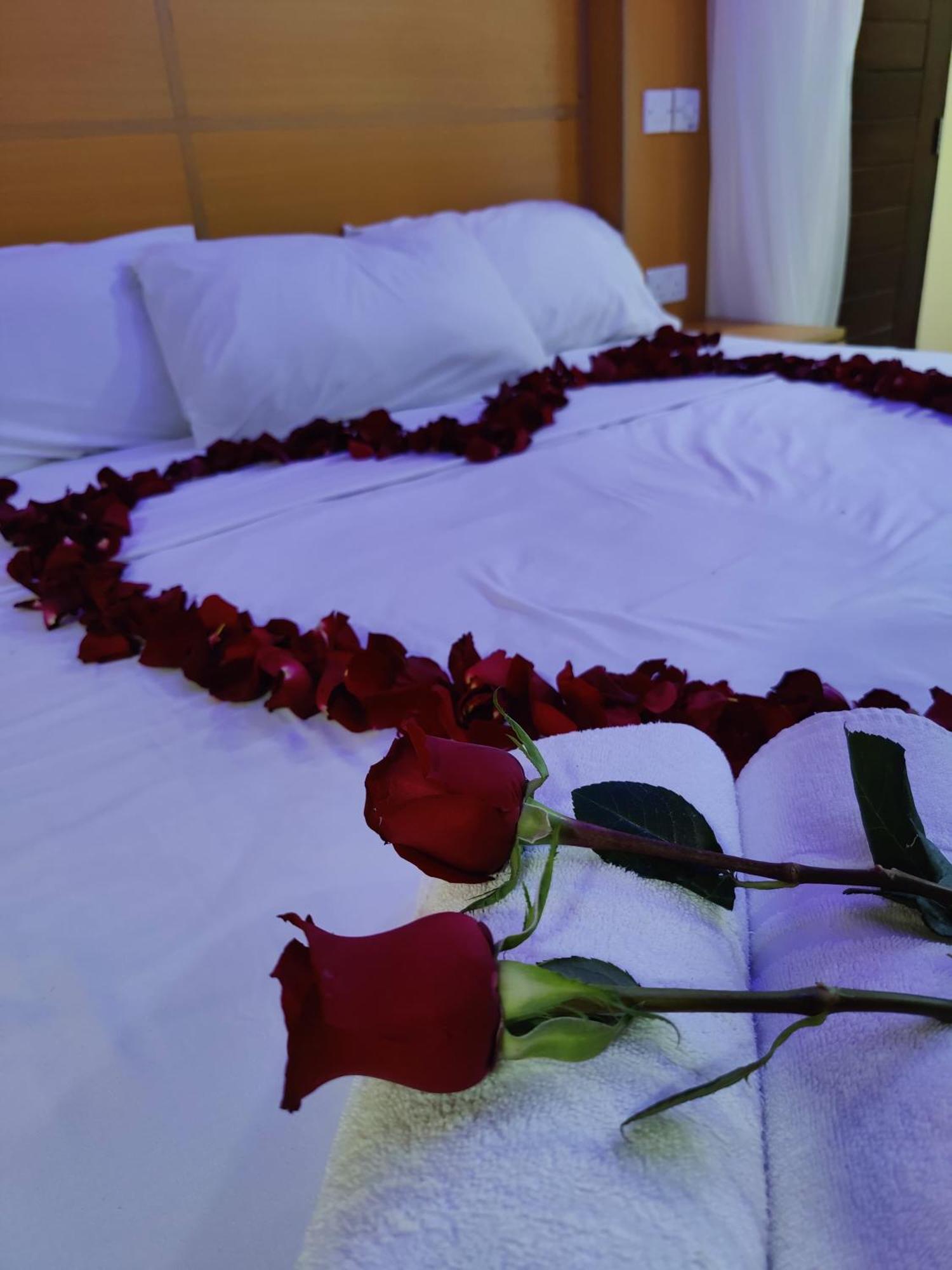 Glory Holiday Resort Mombasa Bagian luar foto