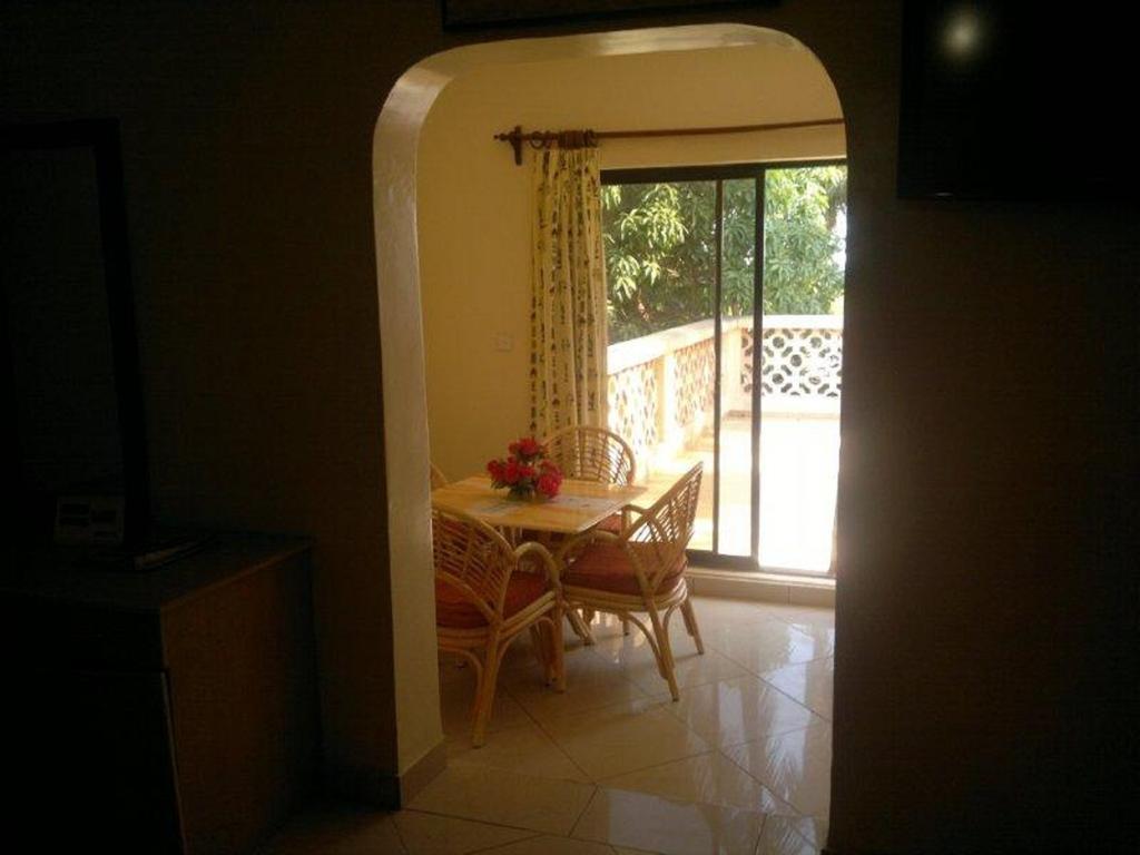 Glory Holiday Resort Mombasa Ruang foto
